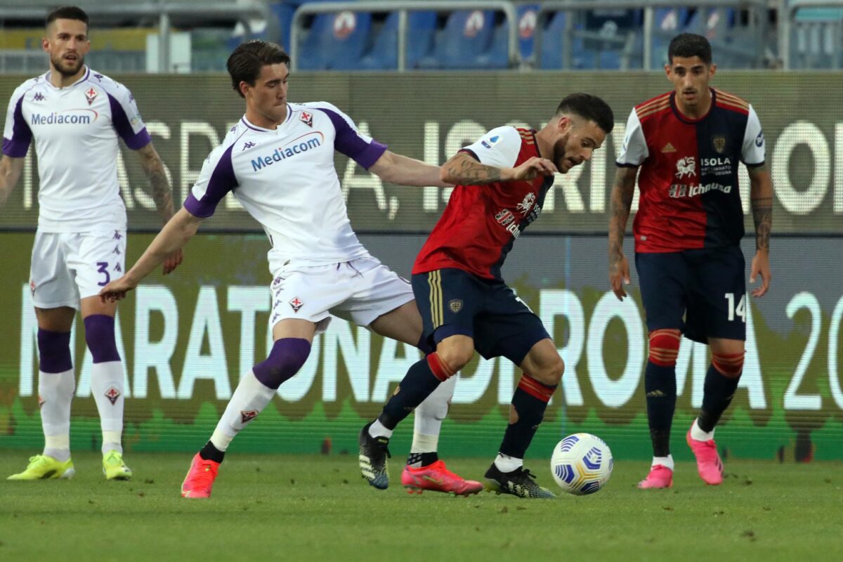 E Vlahovic si allena pure di notte, al centro sportivo (Foto)