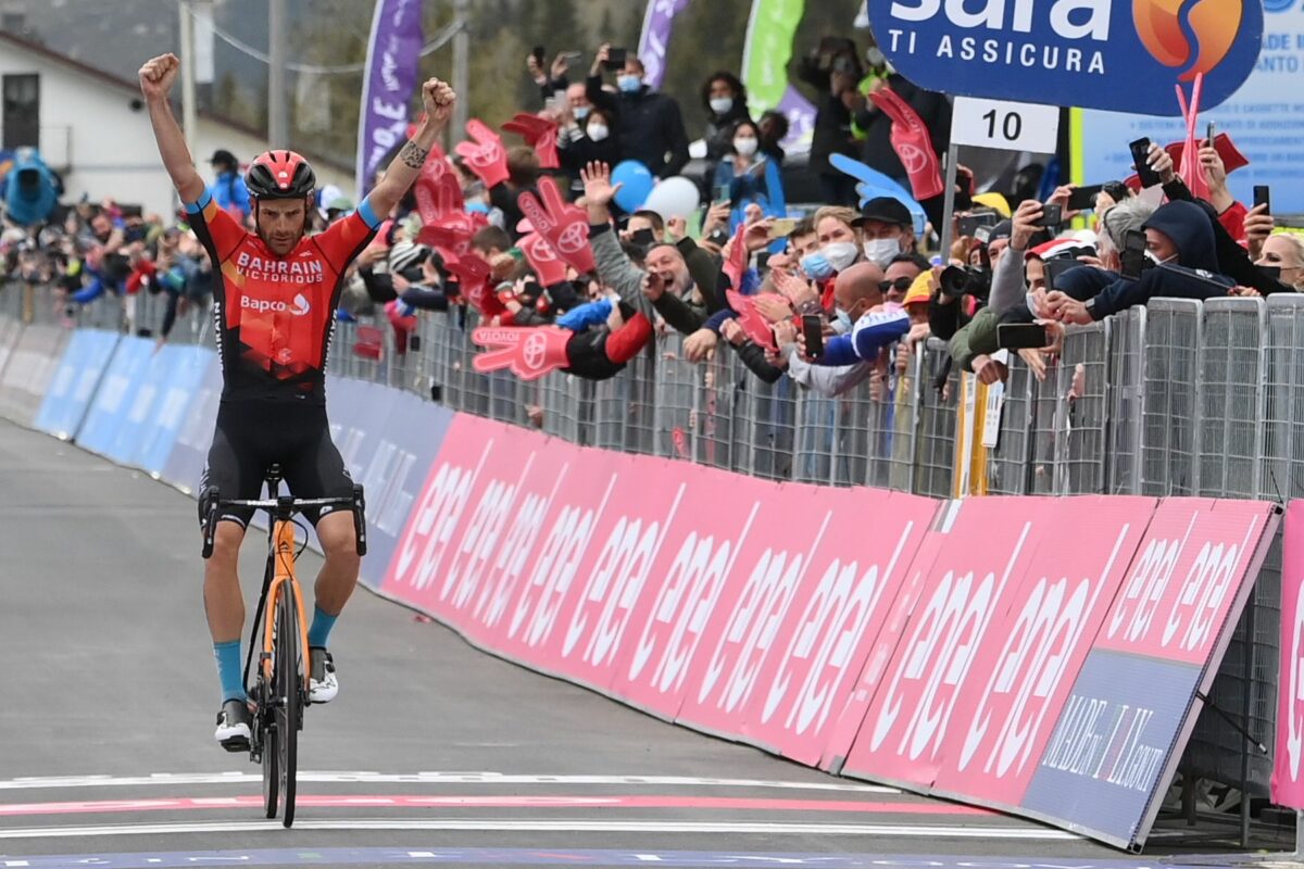 Damiano Caruso, secondo al Giro, balza in testa al Giglio D’Oro