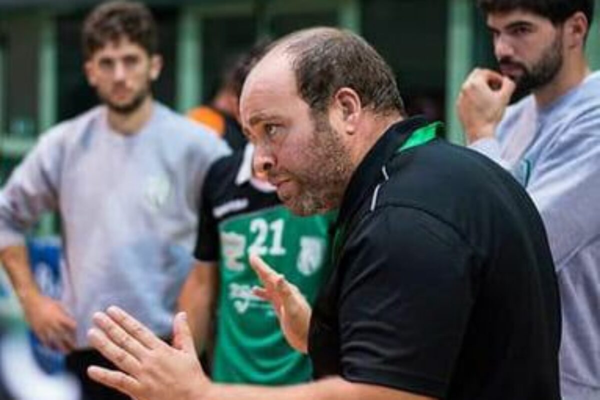 Pallamano: Tutte le news dai campi: In Serie B era tempo di “BIG-MATCH”: IL TAVARNELLE VINCE A SPEZIA 30-22 E DA ADESSO E’ “VOLATONA” VERSO l’A2