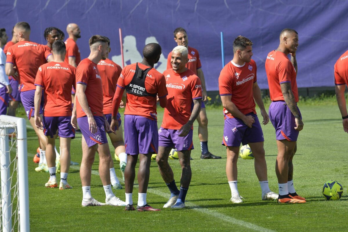 CALCIO- L’ultimo allenamento della Fiorentina prima della parfenza per Roma, obiettivo: Coppa Italia!