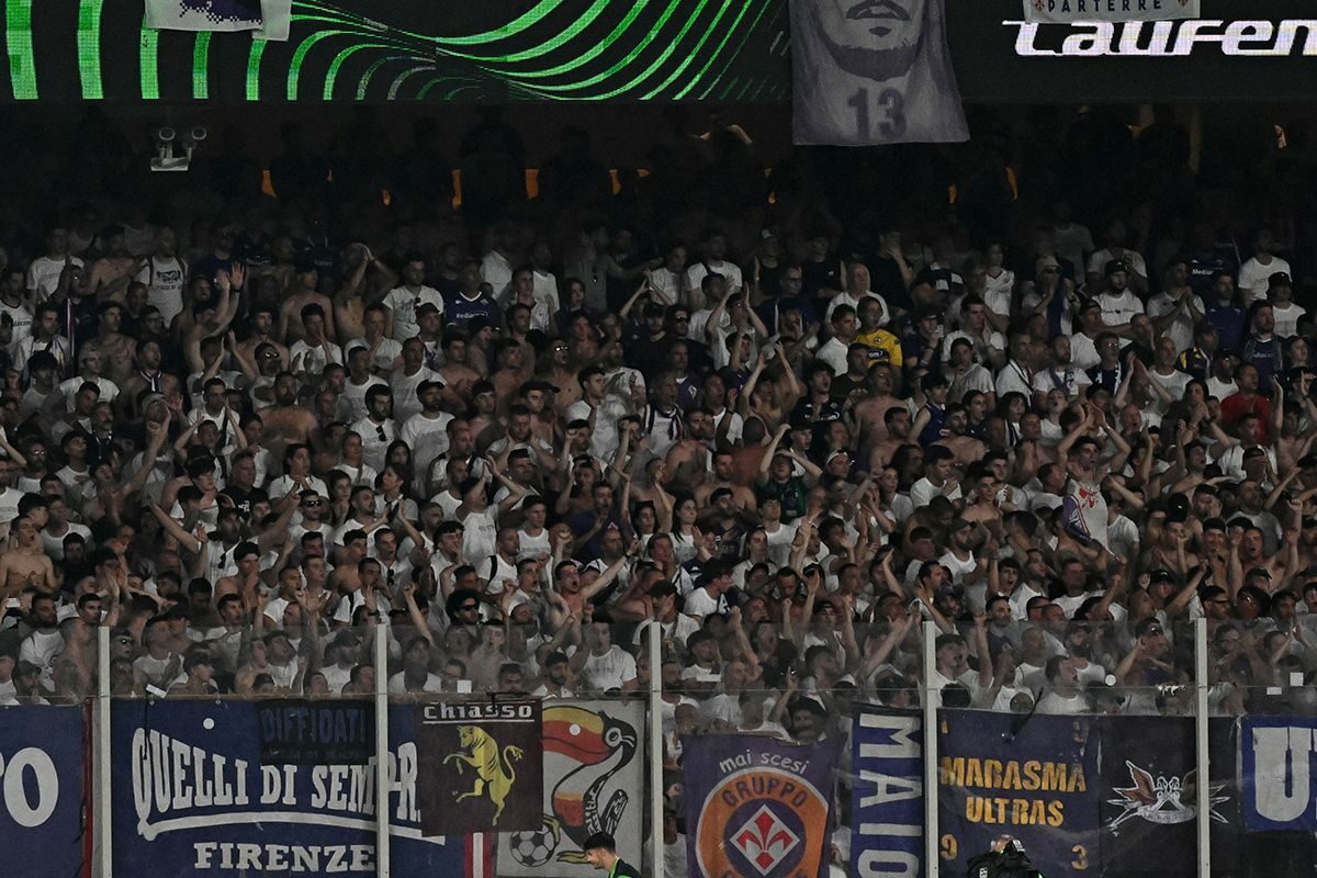 CALCIO- La Fiorentina pareggia a Bolton una partita nervosa.