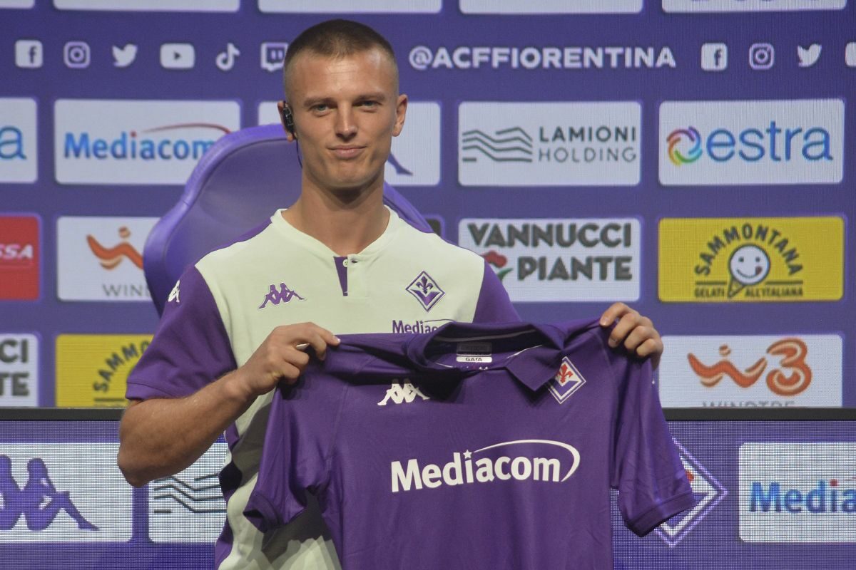 CALCIO Fiorentina, la presentazione di Albert Gudmunsson