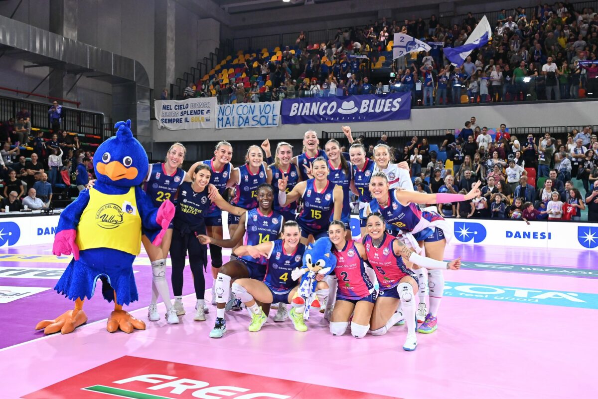 <span class="hot">Live <i class="fa fa-bolt"></i></span> VOLLEY FEMMINILE Champions League Savino Del Bene Scandicci-CSO Voluntari 3-0