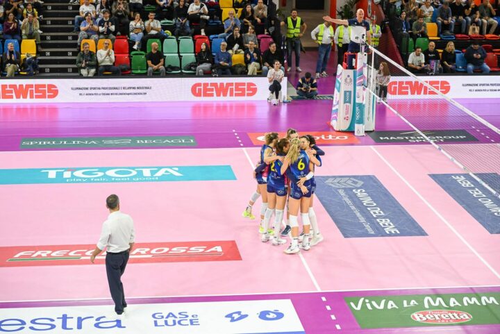 VOLLEY FEMMINILE COPPA CEV CHAMPIONS LEAGUE- Debutto della Savino contro le rumene del CSO Voluntari 2005