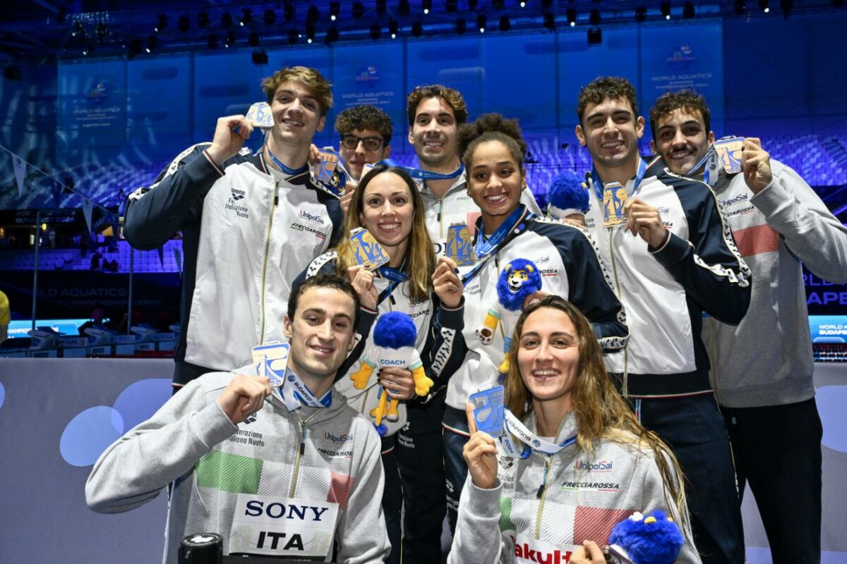 NUOTO MONDIALI VASCA CORTA BUDAPEST- Oro alla 4×50 Sl Mixed