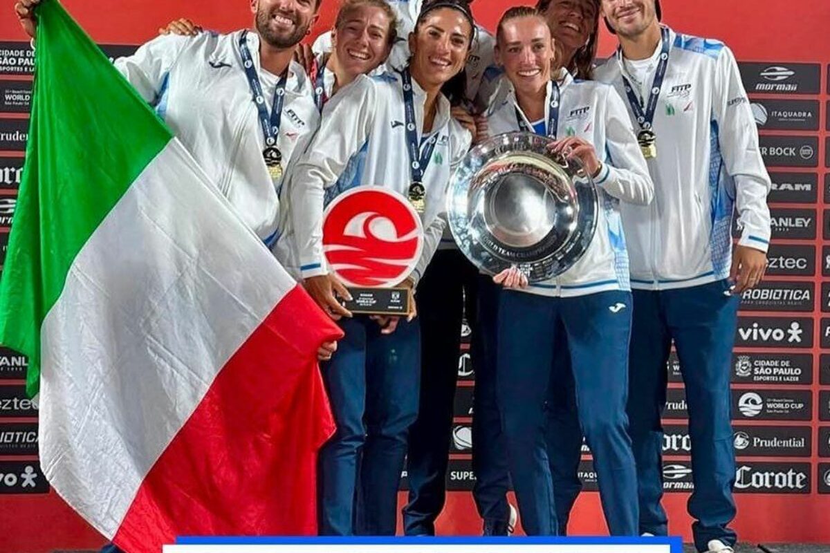 Padel: Anche l’Italia  della racchetta di legno è Campione del Mondo!!