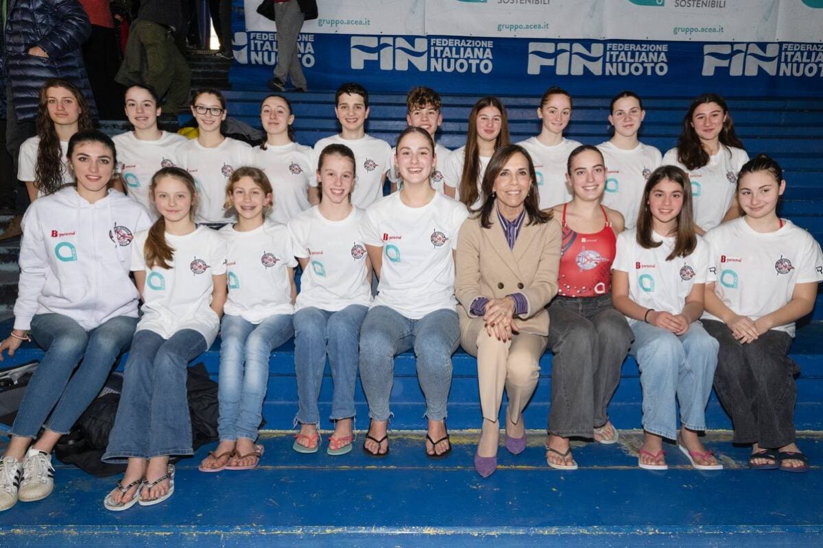 Nuoto Sincronizzato:”Impresa del Team della Rari Nantes Florentia ai Campionati Italiani ad Ostia: 16°posto !!!!