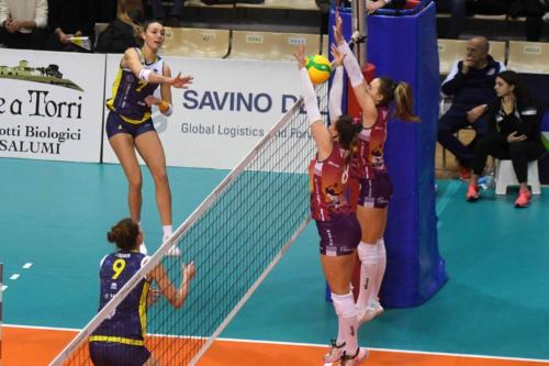 SAVINO DEL BENE SCANDICCI VS NOVA KBM BRANIK MARIBOR 14